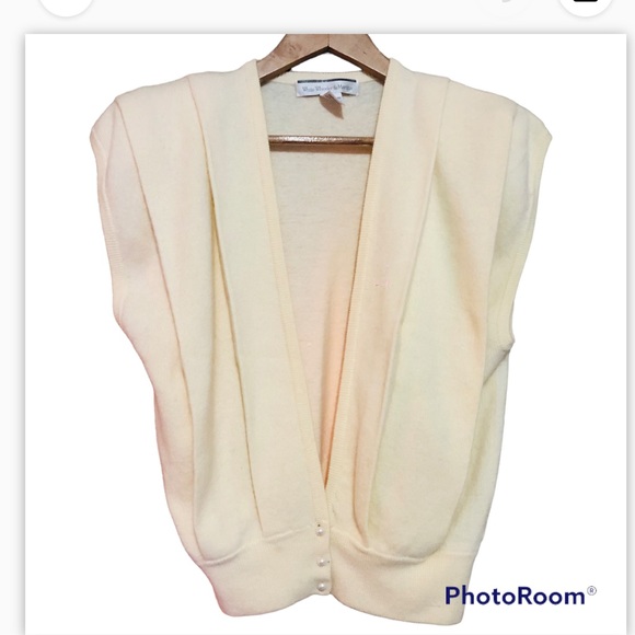 Vintage Jackets & Blazers - Vintage 70s 80s white wheeler & Martha light academia lambswool vest